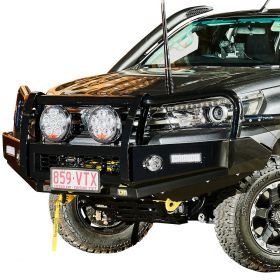TJM OUTBACK HEAVY DUTY BUMPER BLACK STEEL 070SB13N87D 8th GEN 09/15-07/18 Extra C/Chas & Pick Up 1995